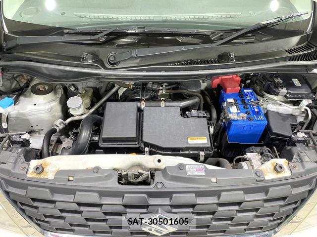 Suzuki WAGON R 2015-01 8281802-17