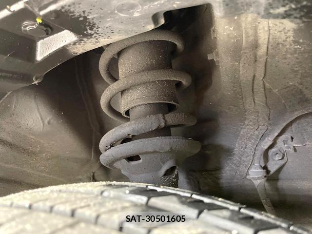 Suzuki WAGON R 2015-01 8281802-19