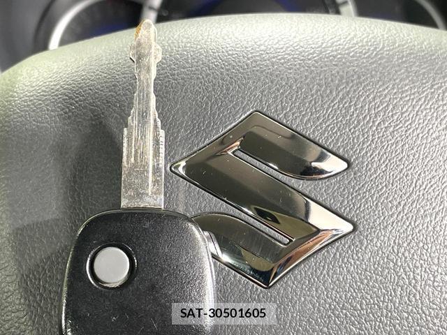 Suzuki WAGON R 2015-01 8281802-6