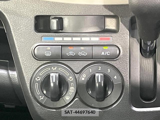 Suzuki WAGON R 2016-06 8284019-4