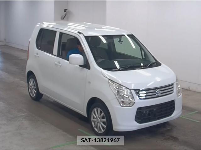 Suzuki WAGON R 2013-06 8284792-0