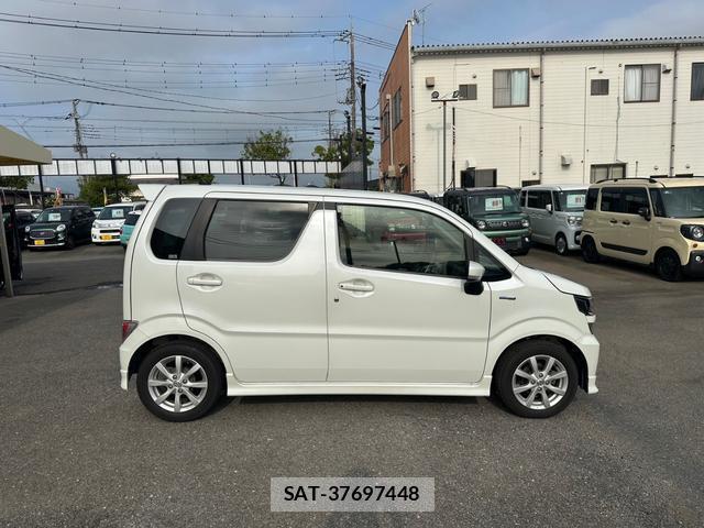 Suzuki WAGON R 2018-02 8285512-5