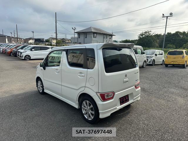 Suzuki WAGON R 2018-02 8285512-8