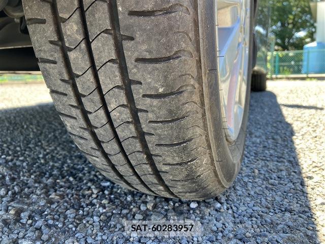 Suzuki WAGON R 2011-10 8285846-19