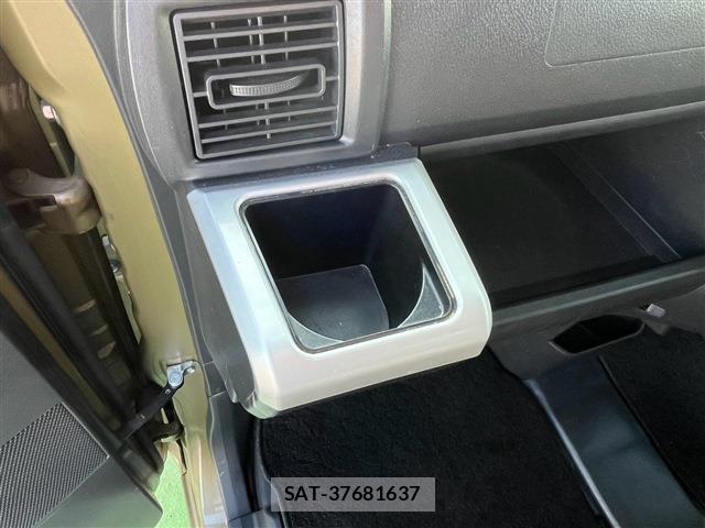Daihatsu WAKE 2018-09 8280244-4