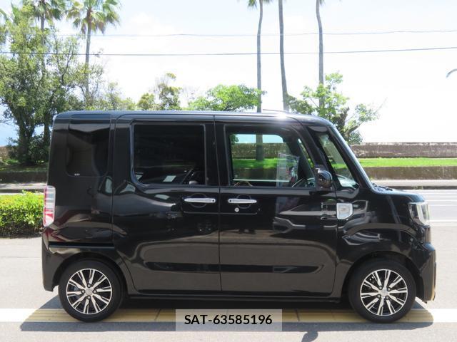Daihatsu WAKE 2016-09 8283003-11