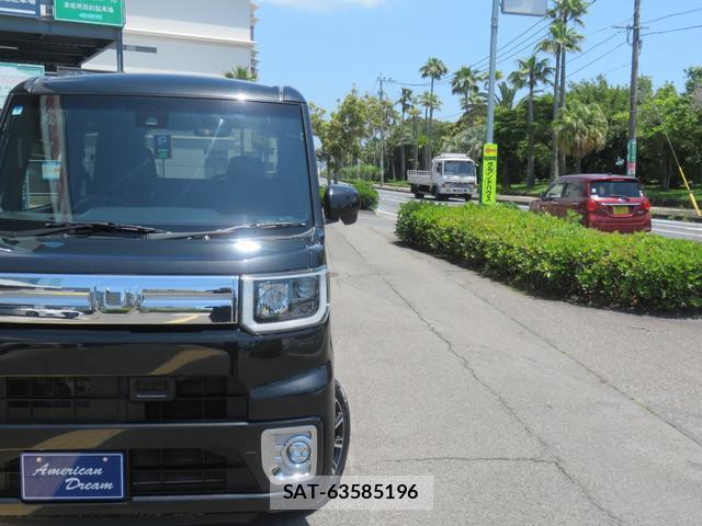 Daihatsu WAKE 2016-09 8283003-4