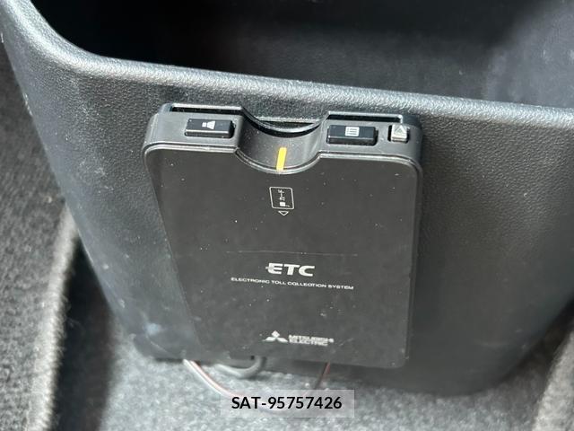 Daihatsu WAKE 2022-05 8283200-3