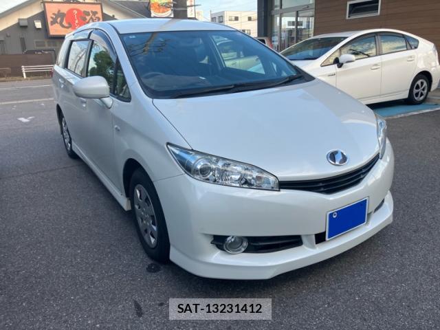 Toyota WISH 2010-02 8279844-0