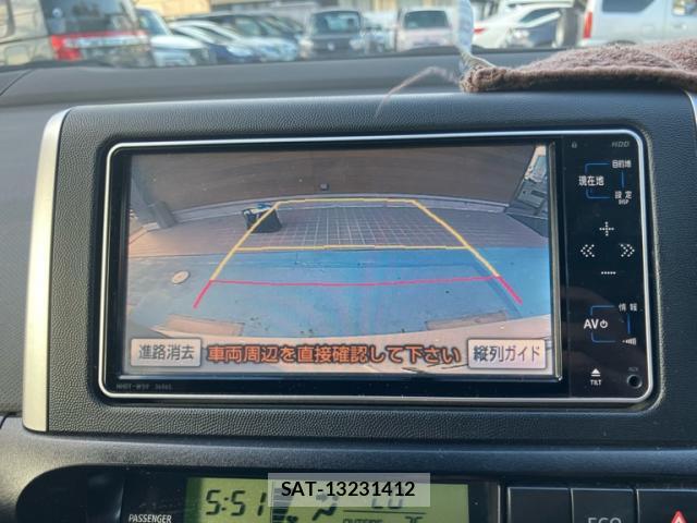 Toyota WISH 2010-02 8279844-16