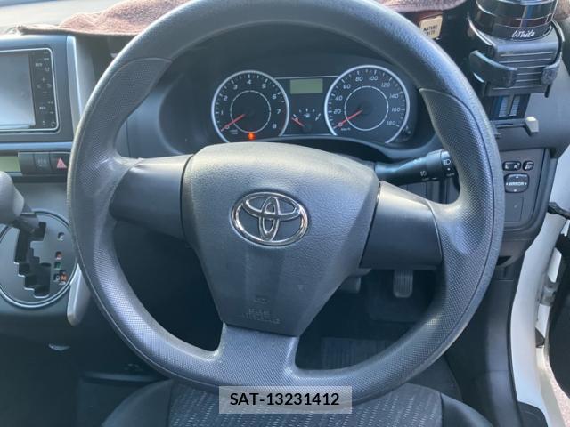 Toyota WISH 2010-02 8279844-6