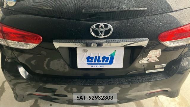 Toyota WISH 2011-05 8282497-1