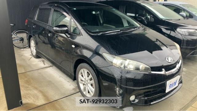 Toyota WISH 2011-05 8282497-11