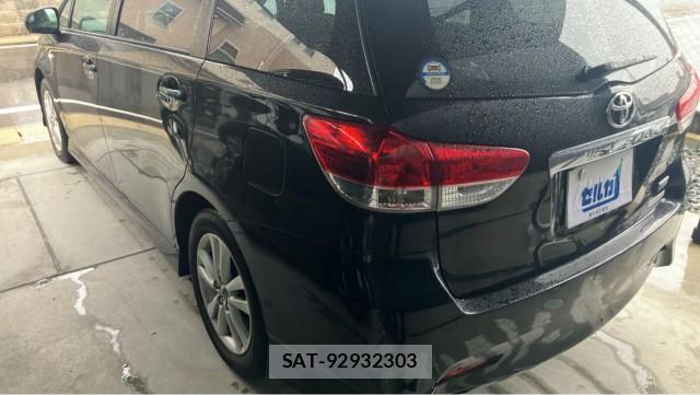 Toyota WISH 2011-05 8282497-13