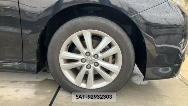 Toyota WISH 2011-05 8282497-8