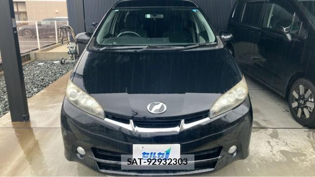 Toyota WISH 2011-05 8282497-9