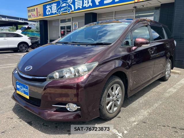 Toyota WISH 2013-06 8282552-0