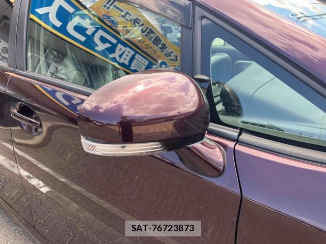 Toyota WISH 2013-06 8282552-11