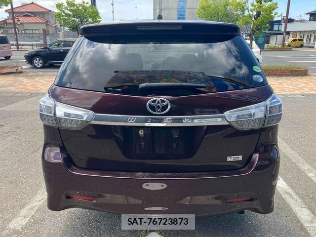 Toyota WISH 2013-06 8282552-5