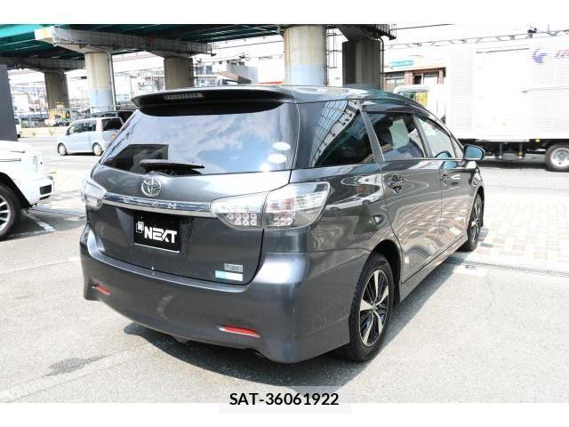 Toyota WISH 2012-05 8282877-1