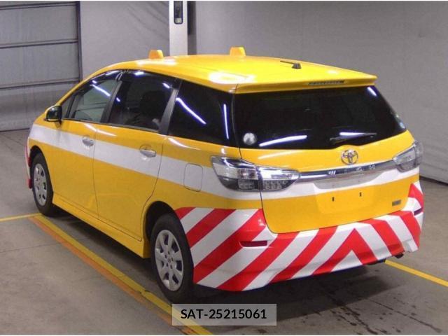 Toyota WISH 2016-06 8283892-1
