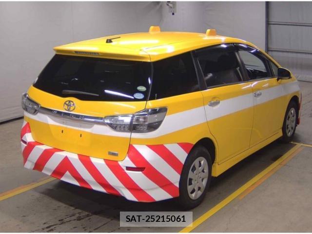 Toyota WISH 2016-06 8283892-5