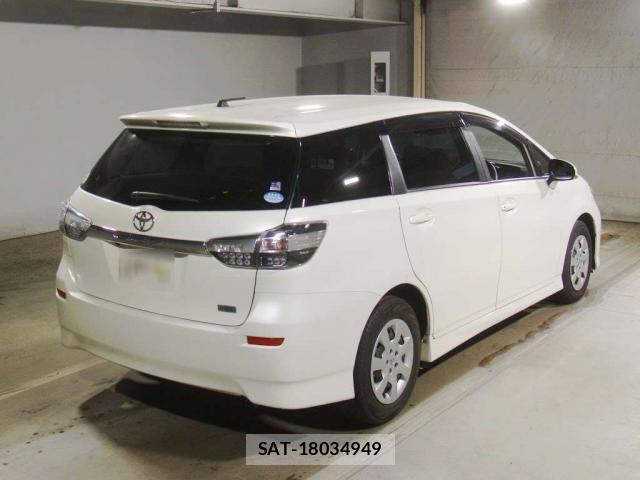Toyota WISH 2017-07 8284398-1