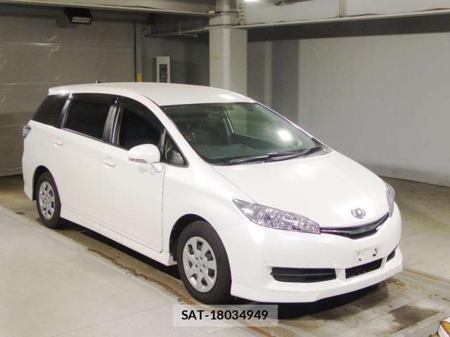 Toyota WISH 2017-07 8284398-3