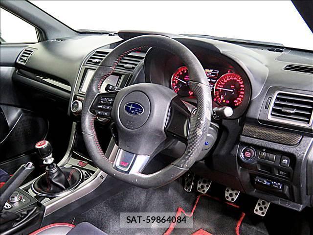 Subaru WRX S4 2015-01 8281263-10