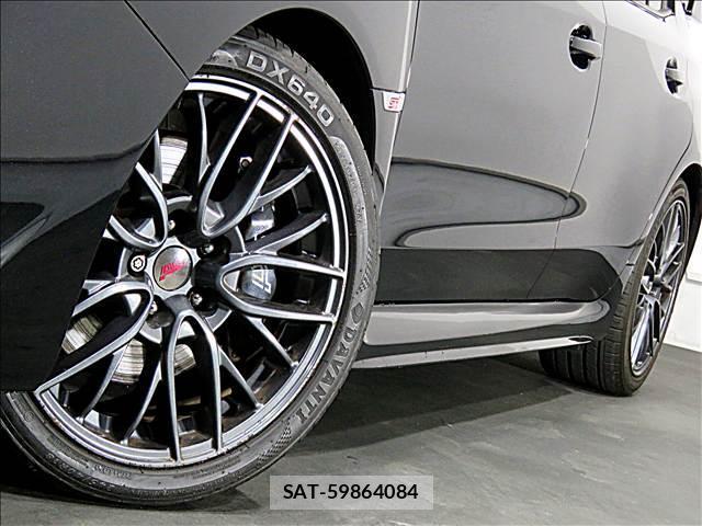 Subaru WRX S4 2015-01 8281263-16