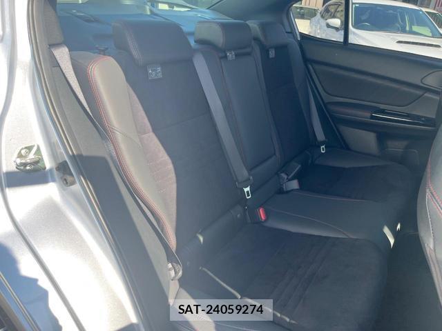 Subaru WRX S4 2017-11 8282521-12