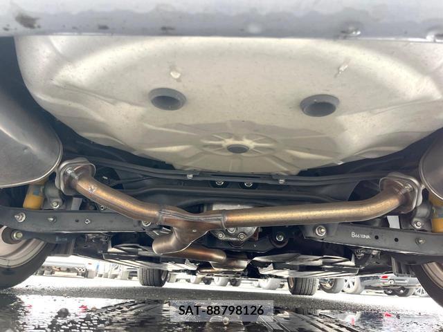 Subaru WRX S4 2016-06 8282817-18