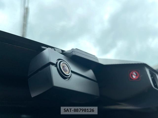 Subaru WRX S4 2016-06 8282817-6