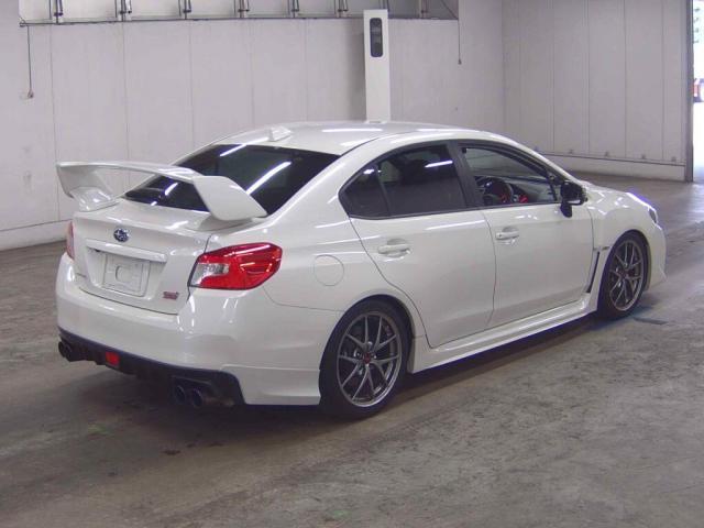 Subaru WRX STI 2015-07 8277470-1