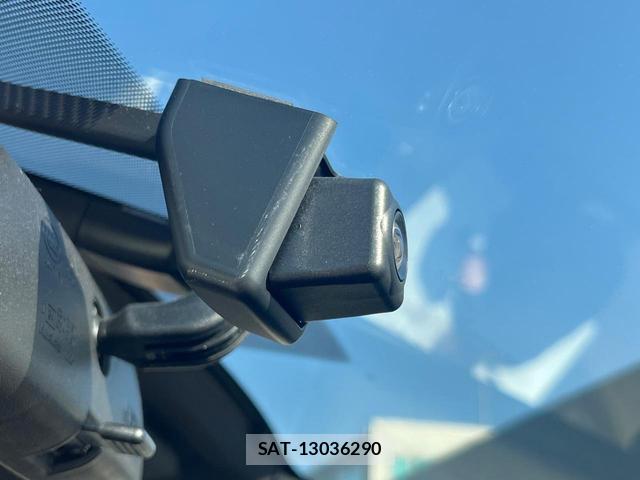 Subaru WRX STI 2017-09 8282520-5