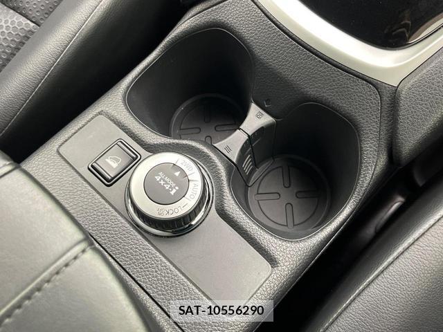 Nissan X-TRAIL 2018-09 8276785-4