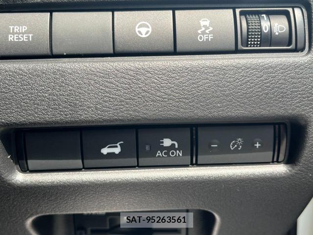 Nissan X-TRAIL 2026-03 8277130-11