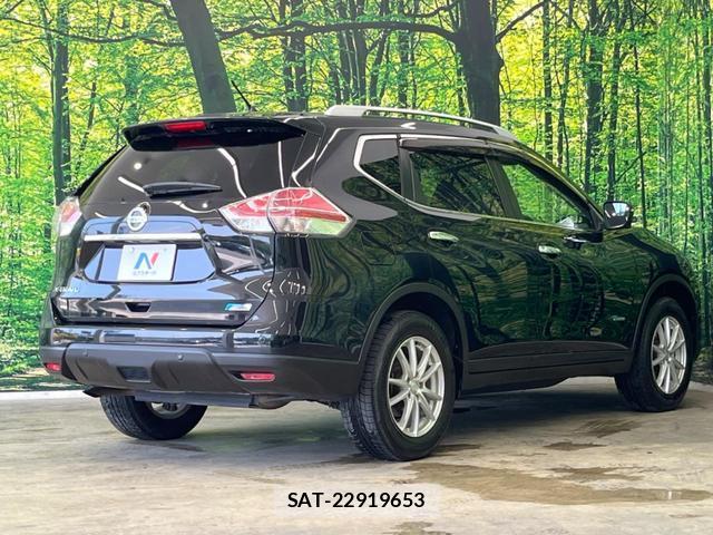 Nissan X-TRAIL 2015-09 8277530-16