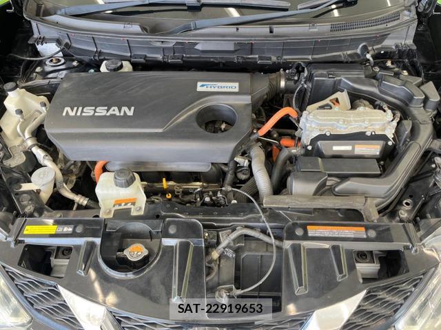 Nissan X-TRAIL 2015-09 8277530-17