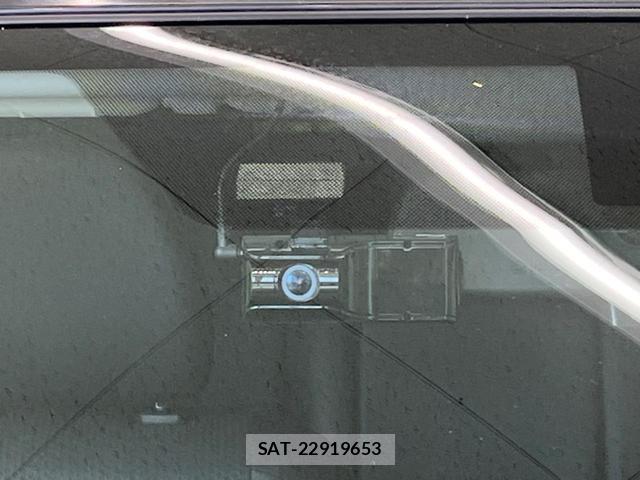 Nissan X-TRAIL 2015-09 8277530-6