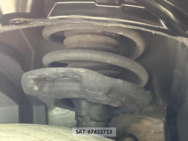 Nissan X-TRAIL 2016-12 8277532-18