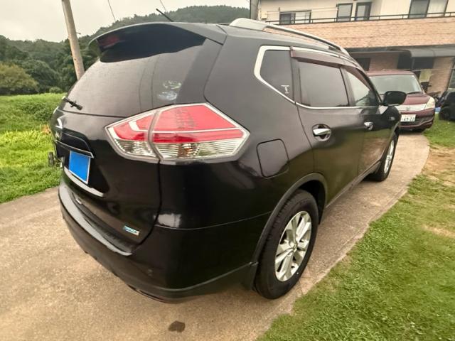 Nissan X-TRAIL 2014-01 8277551-13