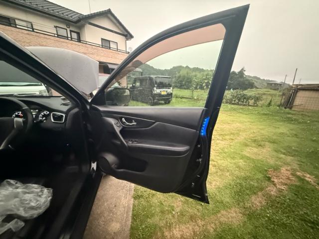Nissan X-TRAIL 2014-01 8277551-14