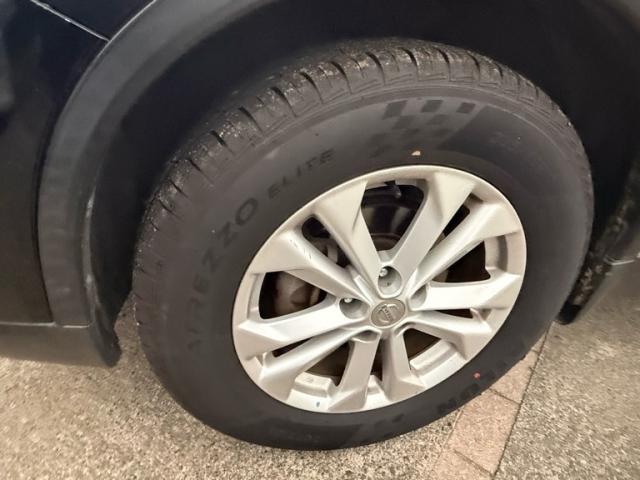 Nissan X-TRAIL 2014-01 8277551-3