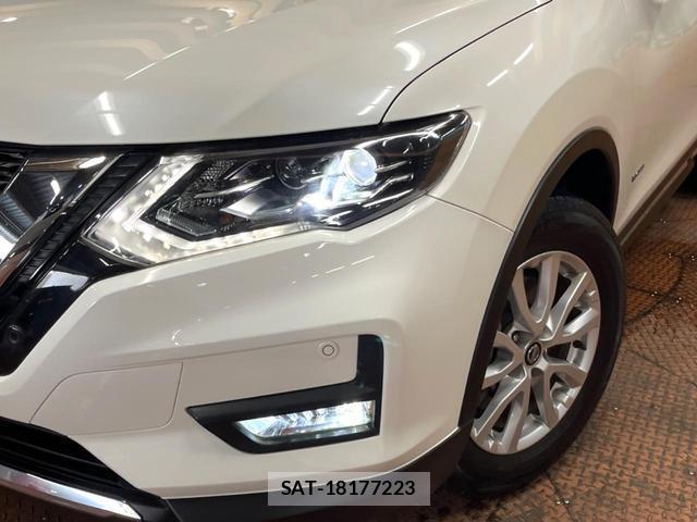 Nissan X-TRAIL 2019-03 8277747-11