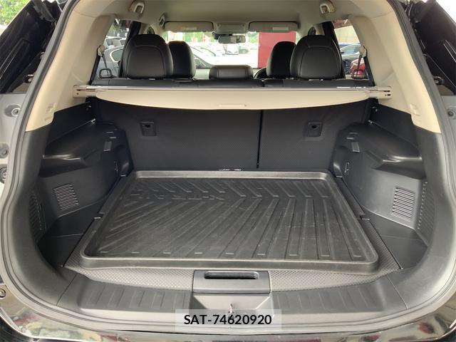 Nissan X-TRAIL 2015-08 8277827-16