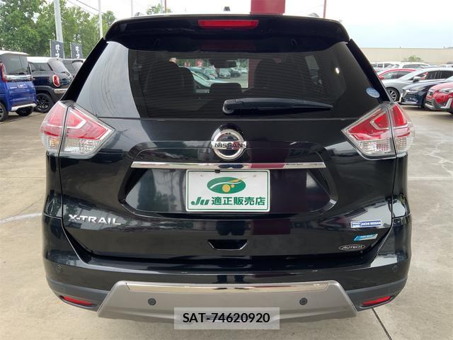 Nissan X-TRAIL 2015-08 8277827-2