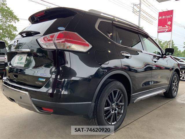 Nissan X-TRAIL 2015-08 8277827-6