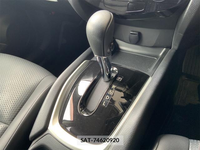 Nissan X-TRAIL 2015-08 8277827-9