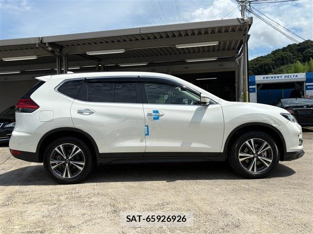 Nissan X-TRAIL 2019-05 8278120-15